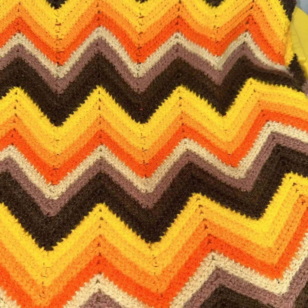 Vintage 70s Style Handmade Crochet Afghan Blanket 54x75 Zig Zag Chevron Brown